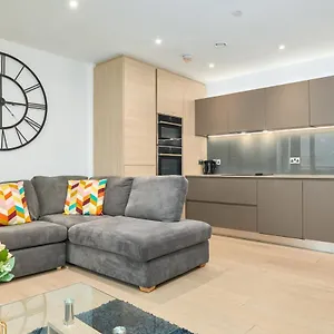 https://flamingo-2-bedroom-luxury-apartment-london.brighton-hotels-england.com