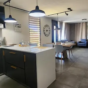 https://villamar-hermoso-apto-concepto-industrial.top-hotels-puertorico.com